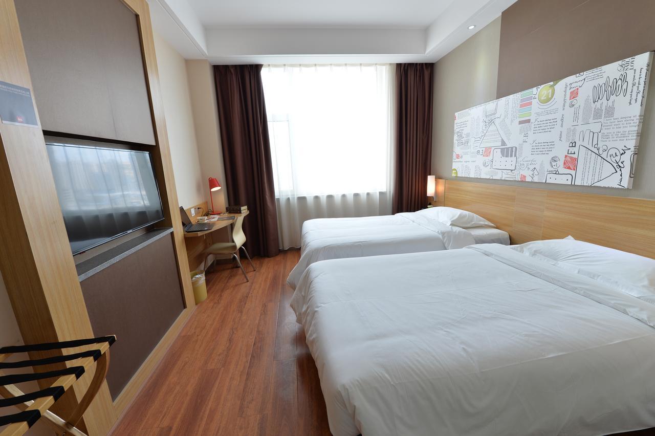 Ibis Lanzhou Hi-Tech Dev Zone Hotell Exteriör bild